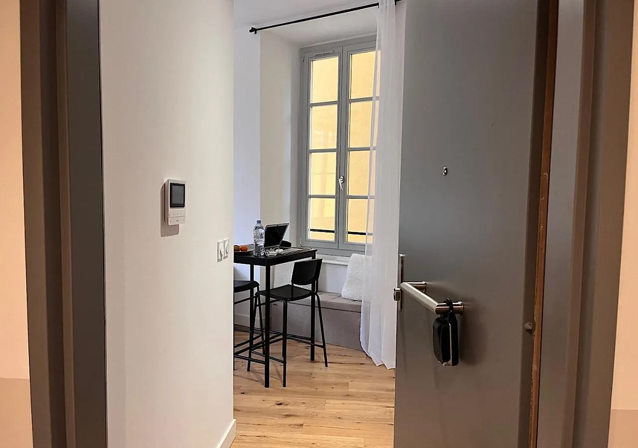 Studio Centre Nice Vieilleville France