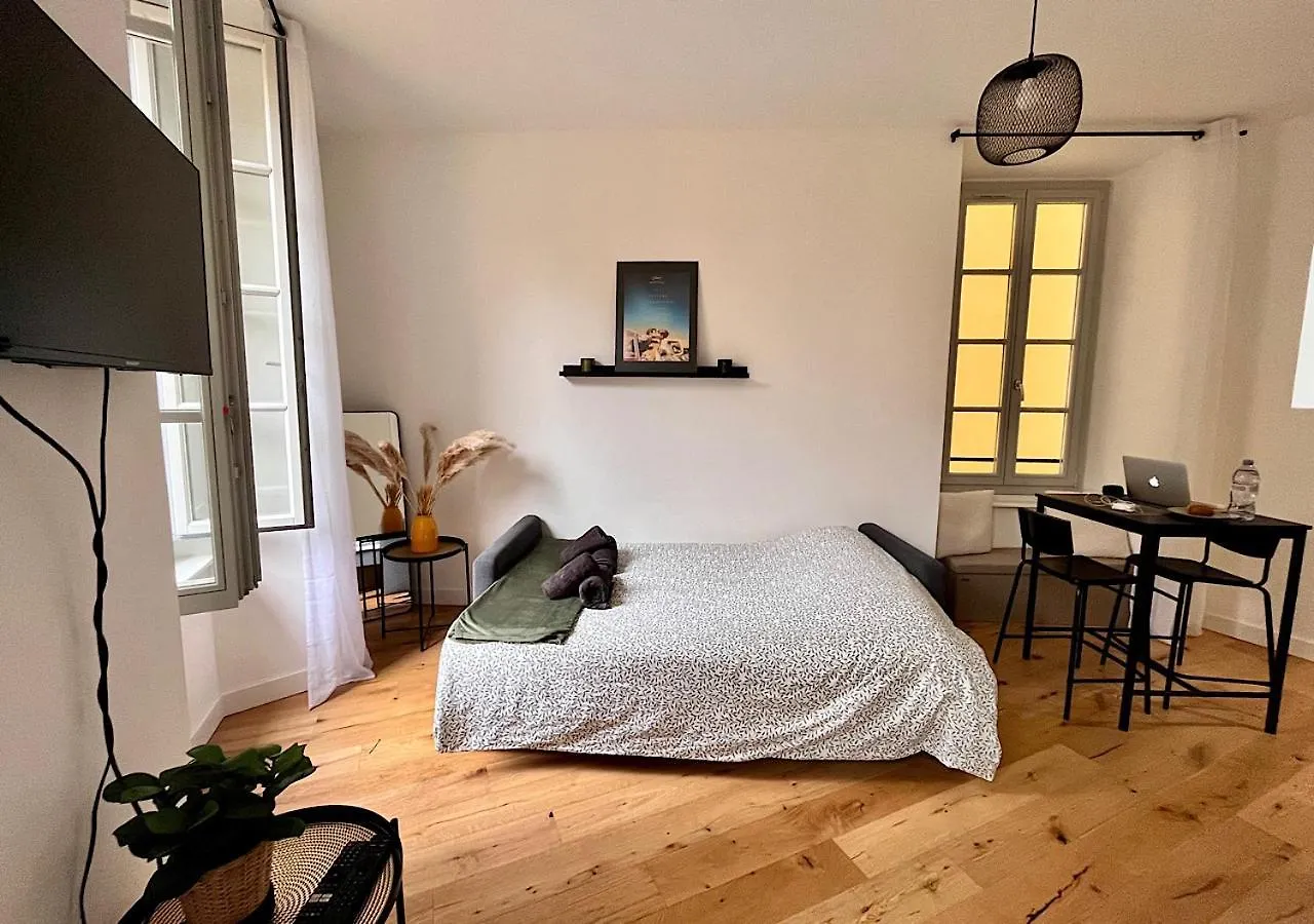 Studio Centre Nice Vieilleville의 연락처